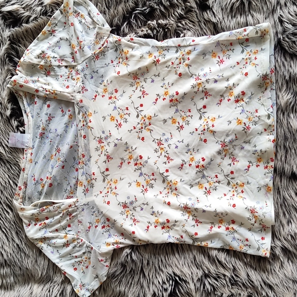 No boundaries square neck mesh top with built-in Cami